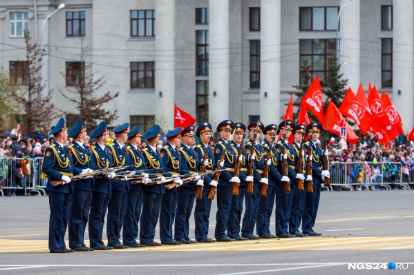 В 2020 году акцию пришлось отменить из-за пандемии — на 9 Мая состоялись только возложение венков к Вечному огню и поздравления на дому В 2020 году акцию пришлось отменить из-за пандемии — на 9 Мая состоялись только возложение венков к Вечному огню и поздравления на дому