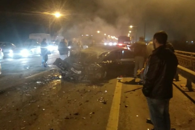 Авария случилась около полуночи Авария случилась около полуночи