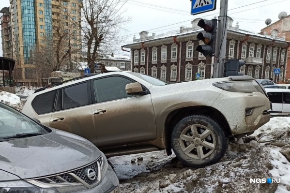 В прошлом году жулики угнали 15 Toyota Land Cruiser Prado В прошлом году жулики угнали 15 Toyota Land Cruiser Prado