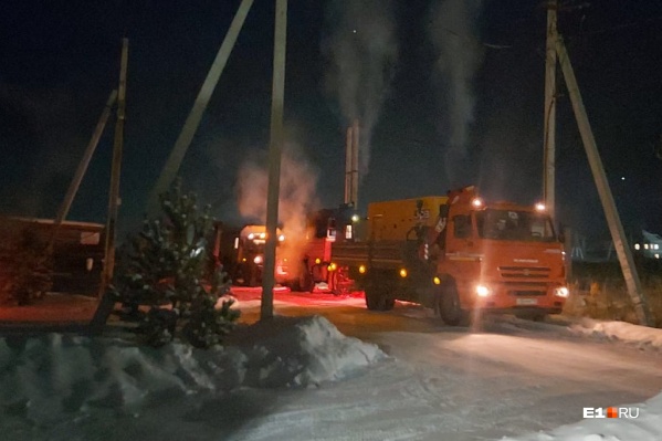 Дома пока подключены к автономным генераторам Дома пока подключены к автономным генераторам