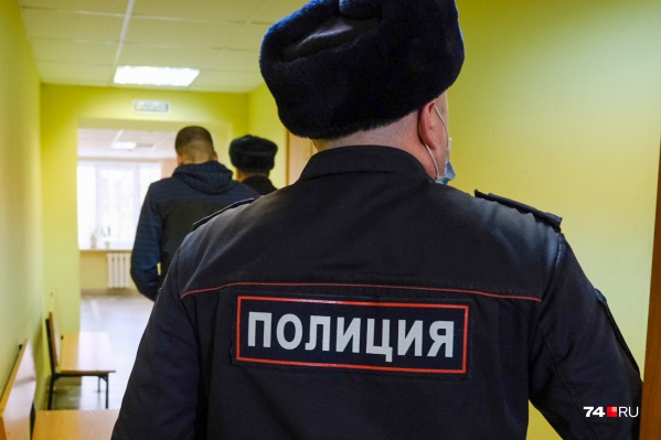 Полицейского отстранили от работы Полицейского отстранили от работы
