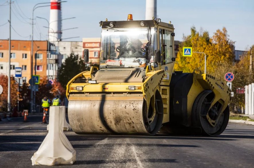 Через неделю должен завершиться ремонт дороги на Маяковского — от улицы 30 лет Победы до проспекта Мира