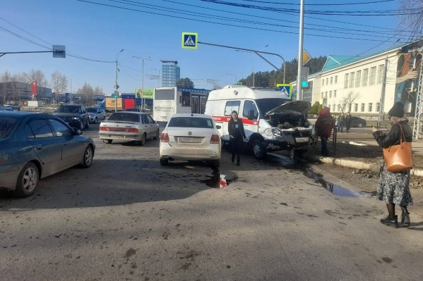 По данным автоинспекторов, никто не пострадал По данным автоинспекторов, никто не пострадал