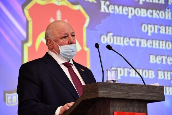 Председателем ветеранского движения МВД Кузбасса стал генерал-лейтенант милиции Анатолий Виноградов Председателем ветеранского движения МВД Кузбасса стал генерал-лейтенант милиции Анатолий Виноградов
