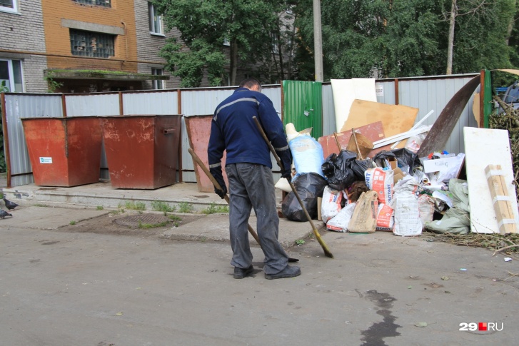 Платить за вывоз мусора с мая не будут участники и инвалиды Великой Отечественной войны Платить за вывоз мусора с мая не будут участники и инвалиды Великой Отечественной войны