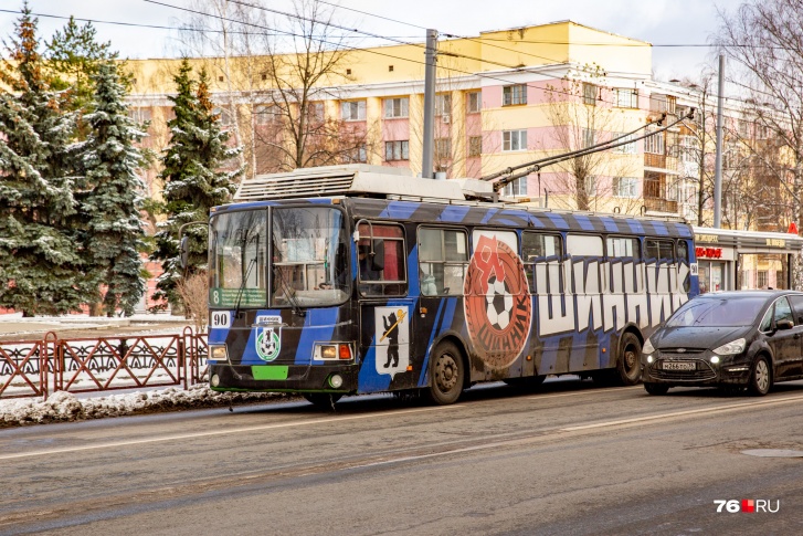 Троллейбусы переведут в депо на Ленинградском проспекте только к июню