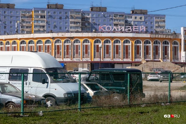 Проблемная пешеходная зона находится у ТЦ «Колизей» Проблемная пешеходная зона находится у ТЦ «Колизей»