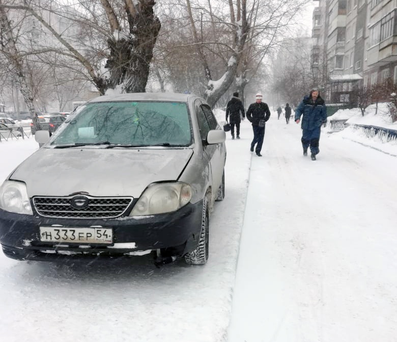 Стоянка на дорожке Стоянка на дорожке