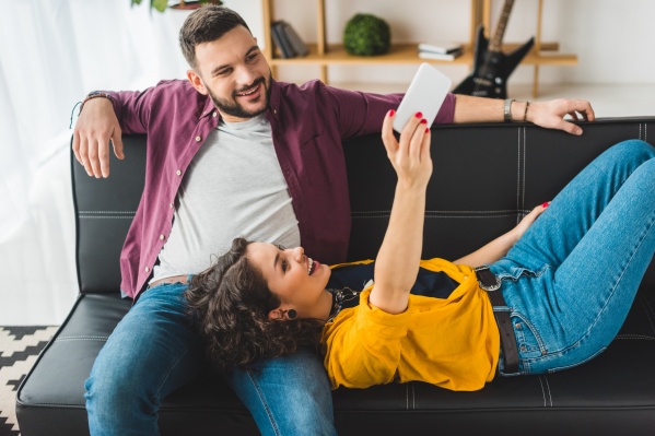 Скидки на смартфоны по акции достигают 29%, на аксессуары — 59% Скидки на смартфоны по акции достигают 29%, на аксессуары — 59%