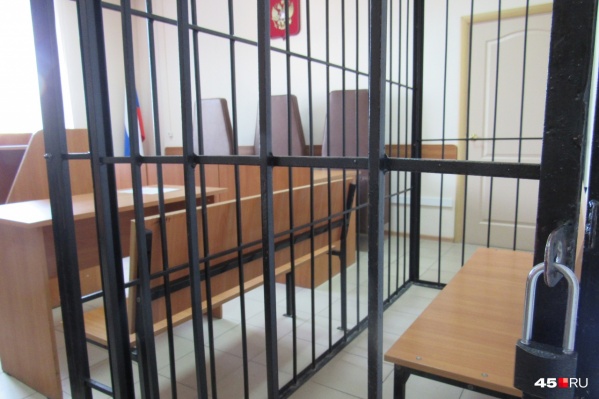 Преступнику грозит 15 лет тюрьмы Преступнику грозит 15 лет тюрьмы