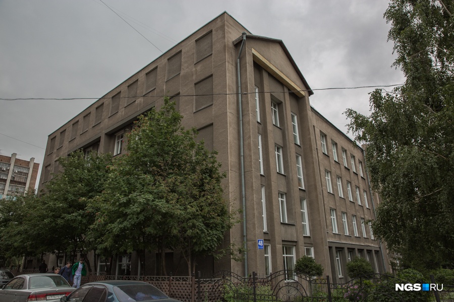 Недавно школа получила еще одно здание Недавно школа получила еще одно здание