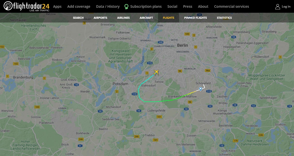 Скриншот сайта https://www.flightradar24.com