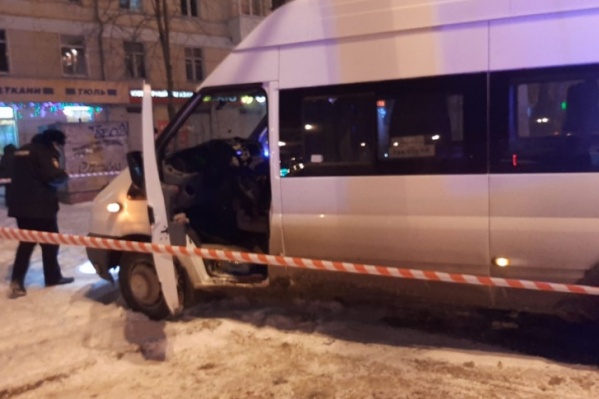 В этом микроавтобусе был застрелен Алексей Воронихин В этом микроавтобусе был застрелен Алексей Воронихин