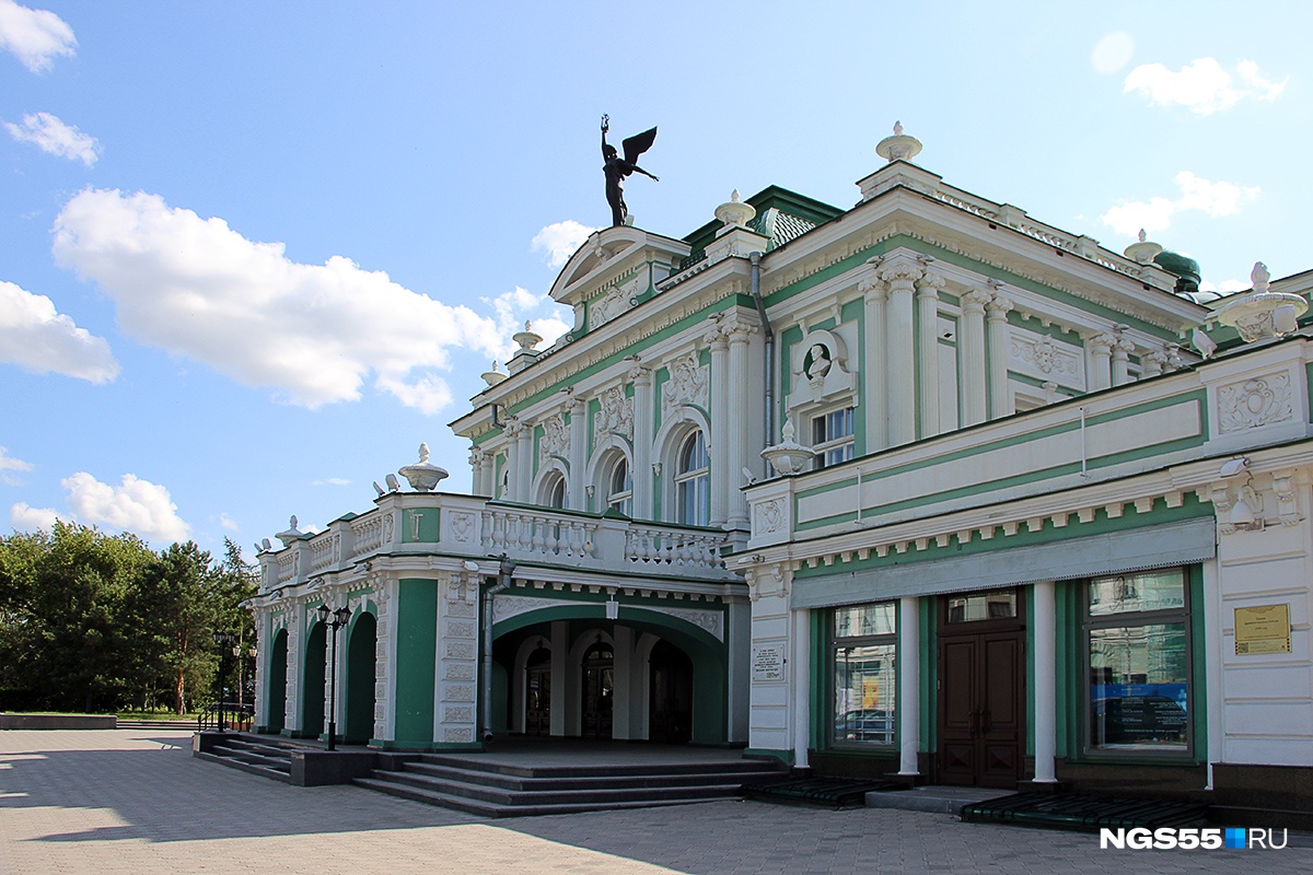 В Омской области введут QR-пропуска в театрах и музеях