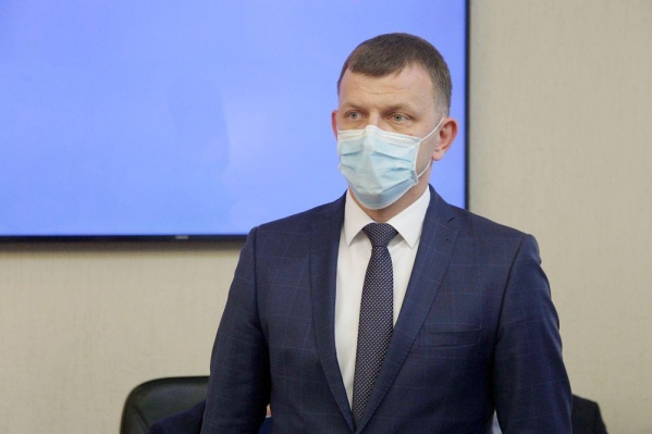 Пока что кресло мэра займет Евгений Наумов Пока что кресло мэра займет Евгений Наумов