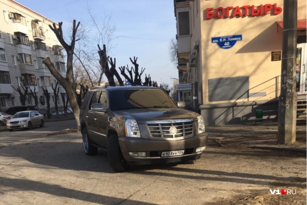 Большой машине — большая парковка Большой машине — большая парковка