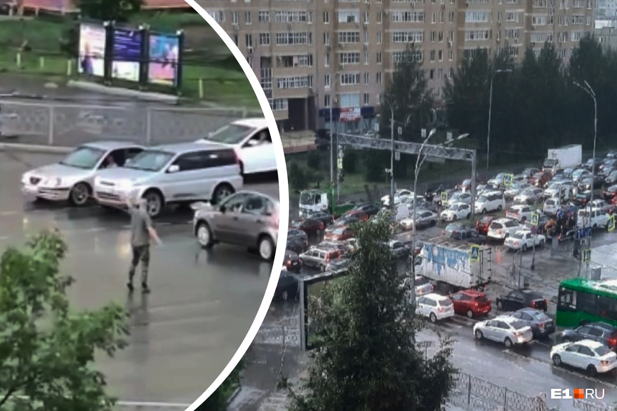Разрулил ситуацию: в Екатеринбурге мужчина прикинулся регулировщиком и устранил коллапс на дороге. Видео