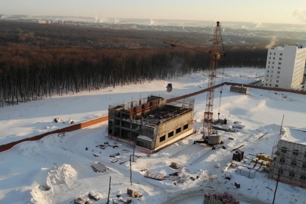 Новая дорога пройдет недалеко от <a href="https://63.ru/text/theme/18988/" target="_blank" class="_">нового корпуса ГИБДД</a> Новая дорога пройдет недалеко от <a href="https://63.ru/text/theme/18988/" target="_blank" class="_">нового корпуса ГИБДД</a>