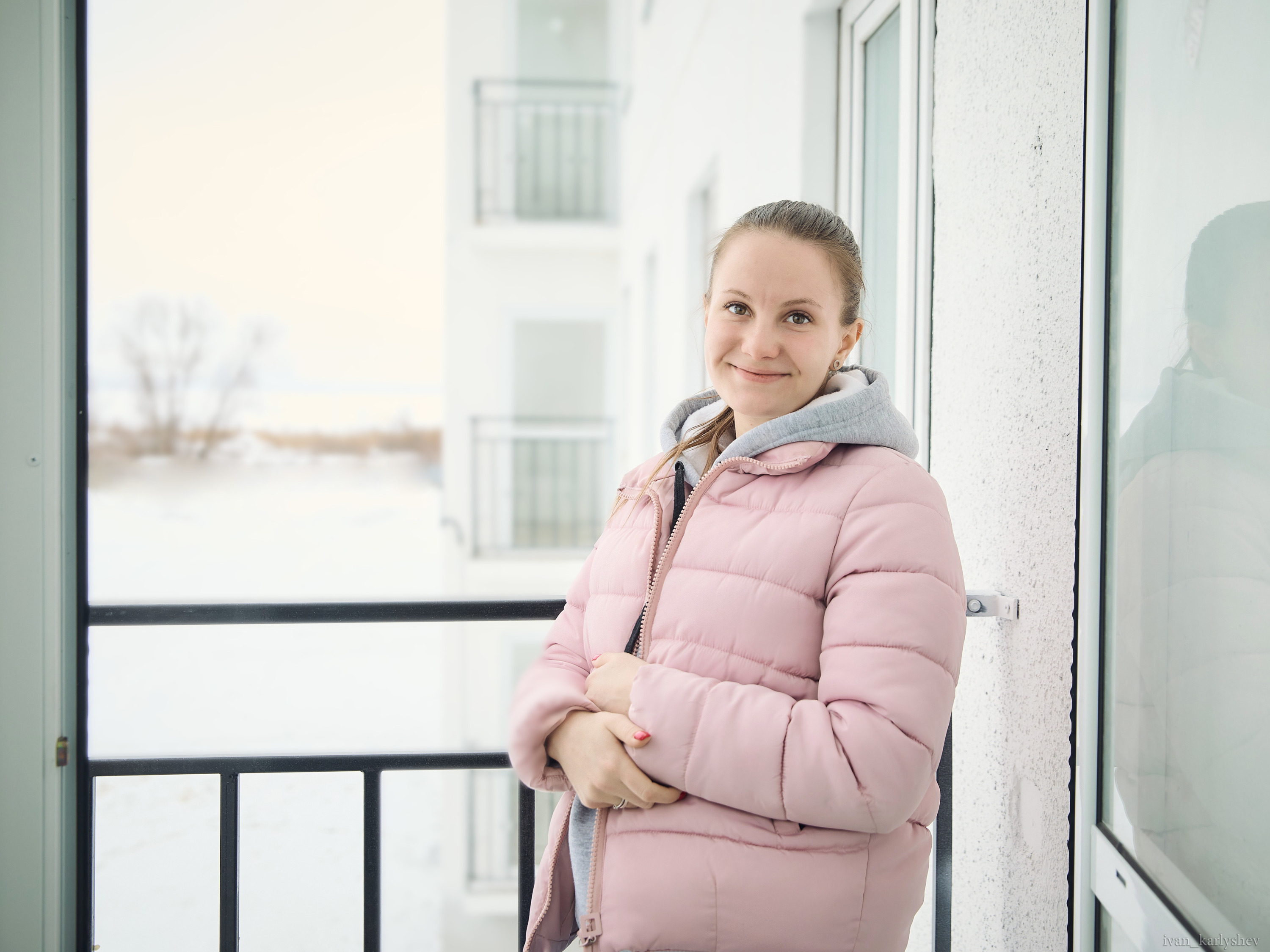В новой квартире семьи Пантелеевых — просторная кухня-студия и спальня В новой квартире семьи Пантелеевых — просторная кухня-студия и спальня