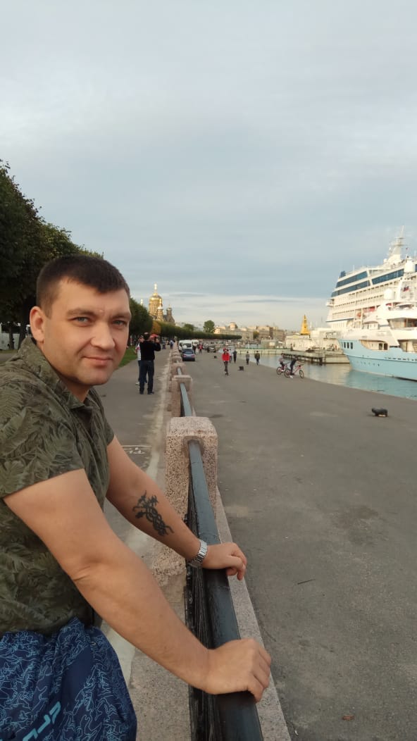 На руке у Дмитрия была татуировка, а на теле, доставленном на родину, ее нет На руке у Дмитрия была татуировка, а на теле, доставленном на родину, ее нет