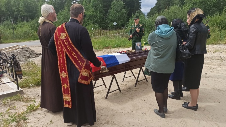 В Тюмени похоронили ветерана ВОВ. Родные считают, что ему не оказывали помощь в моногоспитале