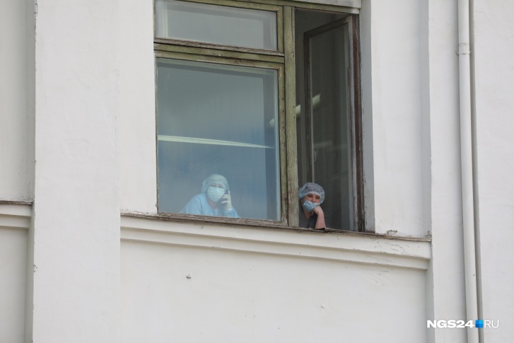 На территории краевой больницы находится постоянный инфекционный госпиталь На территории краевой больницы находится постоянный инфекционный госпиталь