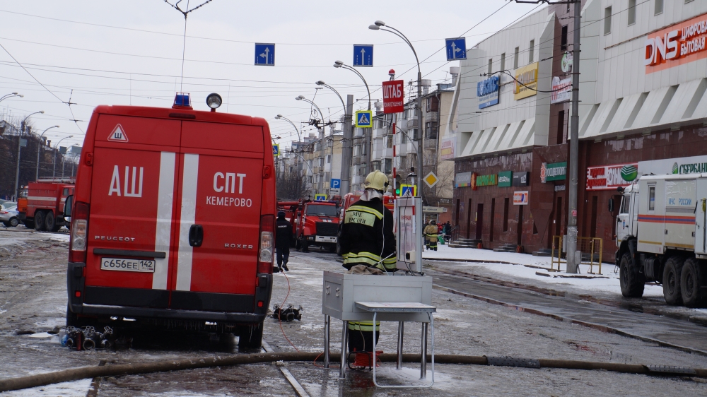 В пожаре погибли 60 человек, большинство <nobr class="_">из которых —</nobr> дети