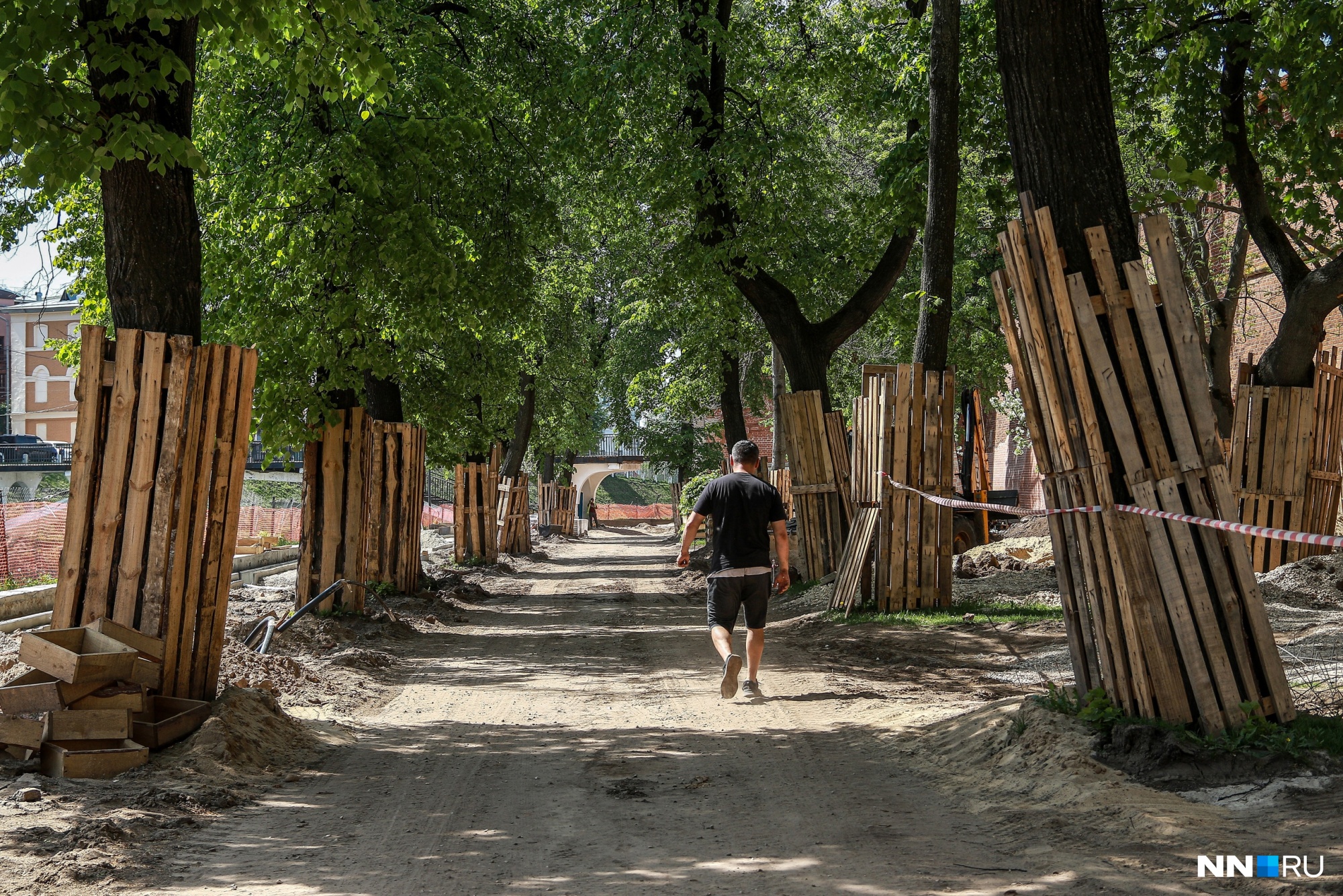 «Станет одной из лучших улиц Нижнего». Фоторепортаж с реконструкции Кремлевского бульвара