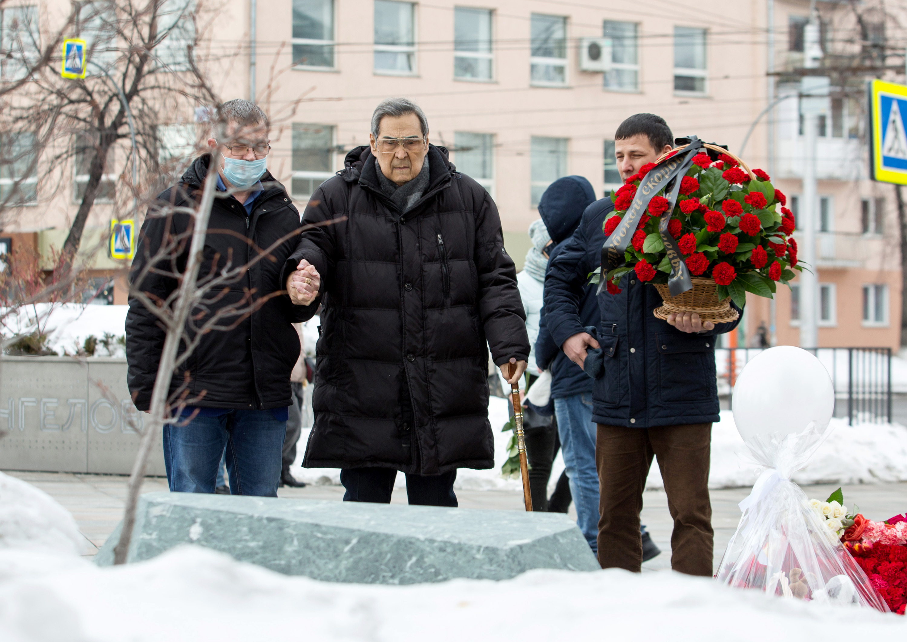 Тулеев кемерово. Аман Гумирович Тулеев 2022. Аман Тулеев зимняя вишня. Тулеев 2021. Аман Тулеев 2021.