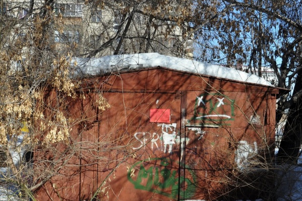 В Кургане продолжают заниматься очисткой территорий от самовольно поставленных гаражей и киосков В Кургане продолжают заниматься очисткой территорий от самовольно поставленных гаражей и киосков