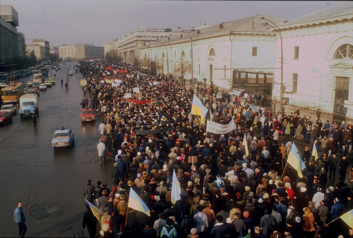 Шествия конца 1980-х годов были в основном мирными