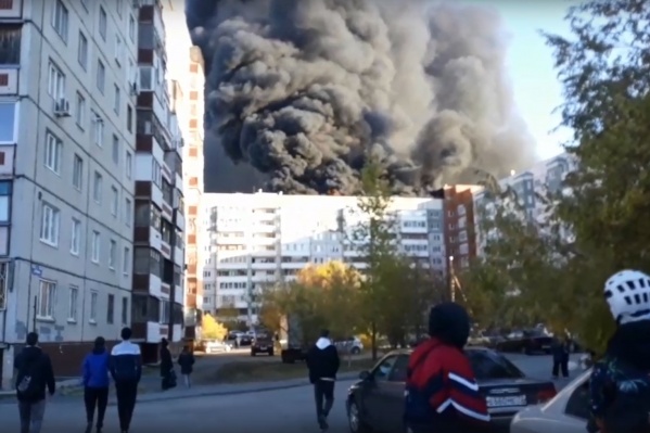 Пожар в Тюмени, что горит в Тюмени, 30 сентября 2021 года. Что горит в Тюмени на Широтной, пожар на Войновке | 72.ru - новости Тюмени