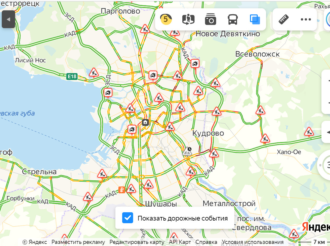 Осенние пробки. Аномальная загруженность дорог зафиксирована в Петербурге, на КАД затор 13 км