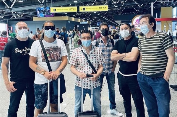 «Архангельск, увидимся сегодня», — написали музыканты в своем Instagram-аккаунте «Архангельск, увидимся сегодня», — написали музыканты в своем Instagram-аккаунте