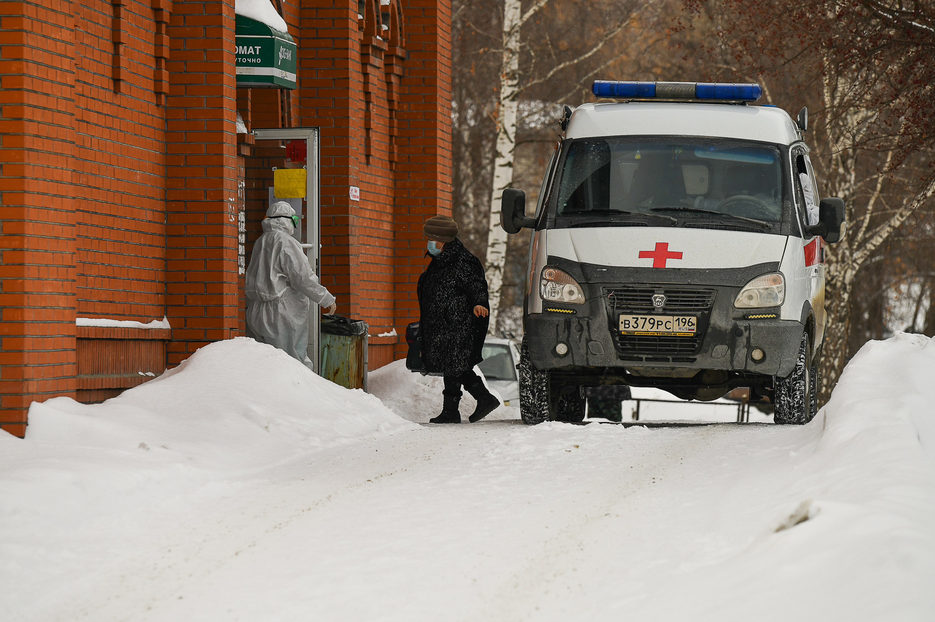 Ситуация всё хуже: Свердловская область обновила антирекорд по заболеваемости COVID-19