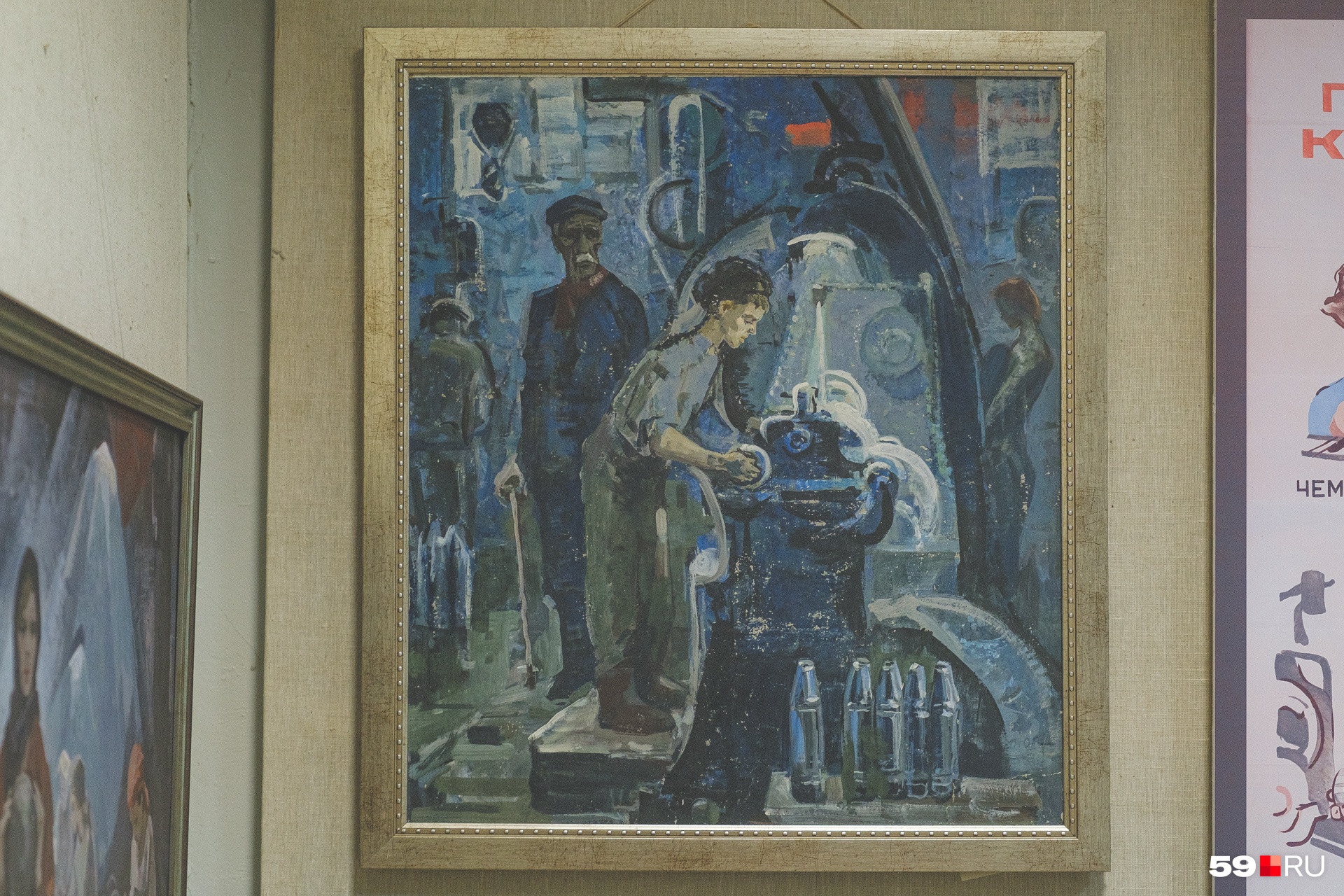 Подросток за станком на Лысьвенском заводе — герой картины Петра Оборина, делавшего зарисовки в цехах во время войны