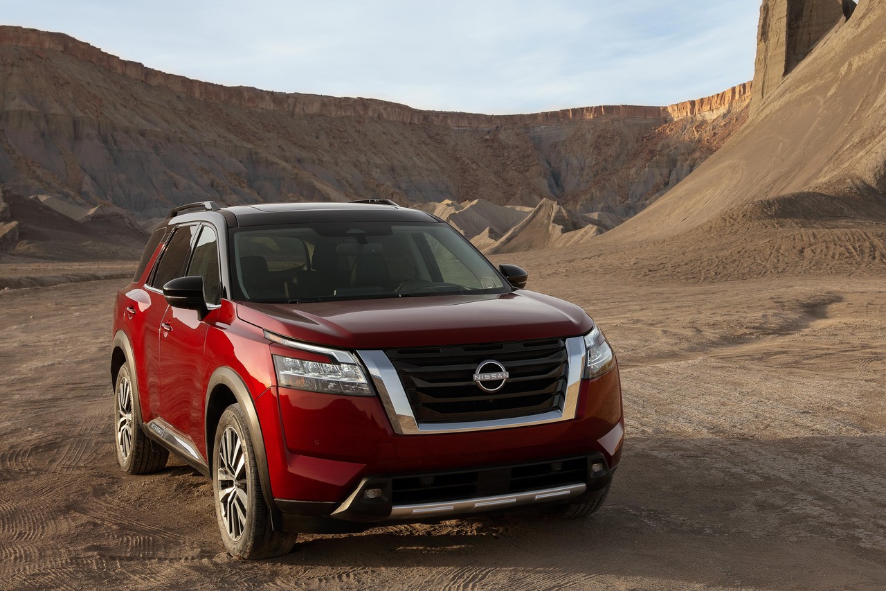 Новый Nissan Pathfinder выглядит весьма радикально по меркам модели Новый Nissan Pathfinder выглядит весьма радикально по меркам модели