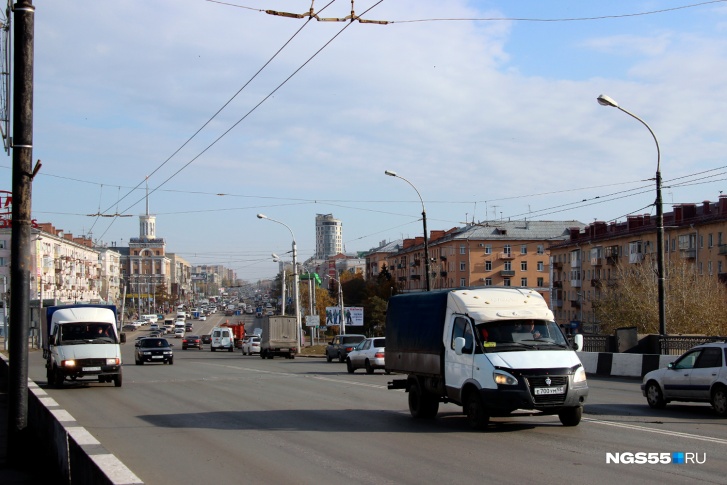 Закончить работы на Ленинградской площади нужно до <nobr class="_">15 октября</nobr> Закончить работы на Ленинградской площади нужно до <nobr class="_">15 октября</nobr>