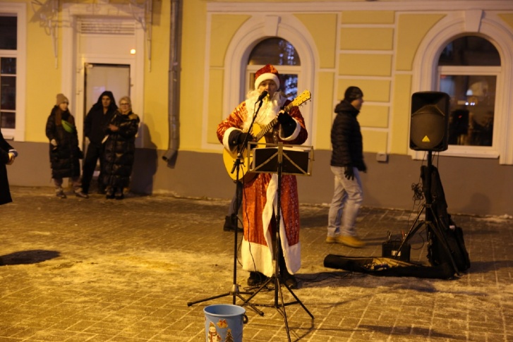 Люди создавали веселье сами! Люди создавали веселье сами!