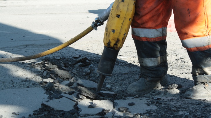 Власти Кургана пообещали исправить дефекты дороги на улице Мальцева