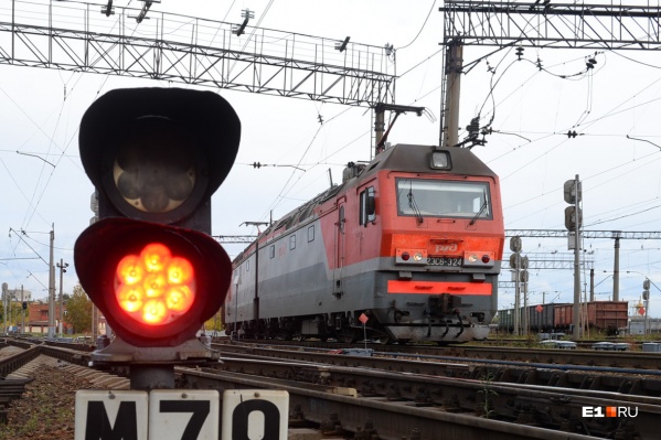 Под колесами поезда погиб <nobr class="_">50-летний</nobr> мужчина Под колесами поезда погиб <nobr class="_">50-летний</nobr> мужчина