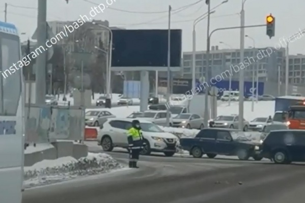 Горожане только привыкают к новому проезду данного участка дороги Горожане только привыкают к новому проезду данного участка дороги