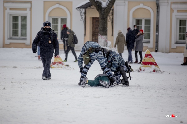 Полиция скрывает информацию о количестве задержанных на несанкционированных акциях протеста Полиция скрывает информацию о количестве задержанных на несанкционированных акциях протеста