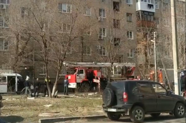 Пожарные ликвидировали пожар в течение <nobr class="_">20 минут</nobr> Пожарные ликвидировали пожар в течение <nobr class="_">20 минут</nobr> 