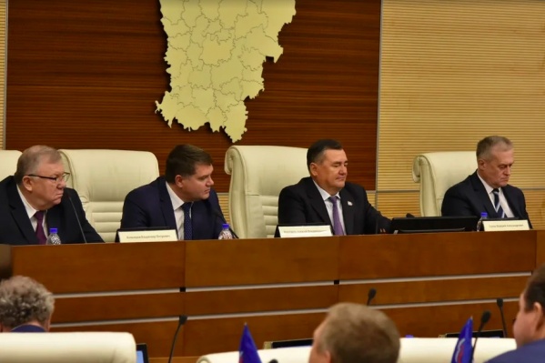 Предложенные изменения будут рассматриваться в трех чтениях Предложенные изменения будут рассматриваться в трех чтениях