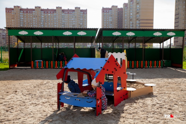 Принимать детей в сад в майские будут только от тех родителей, которых не отпустили на выходные Принимать детей в сад в майские будут только от тех родителей, которых не отпустили на выходные