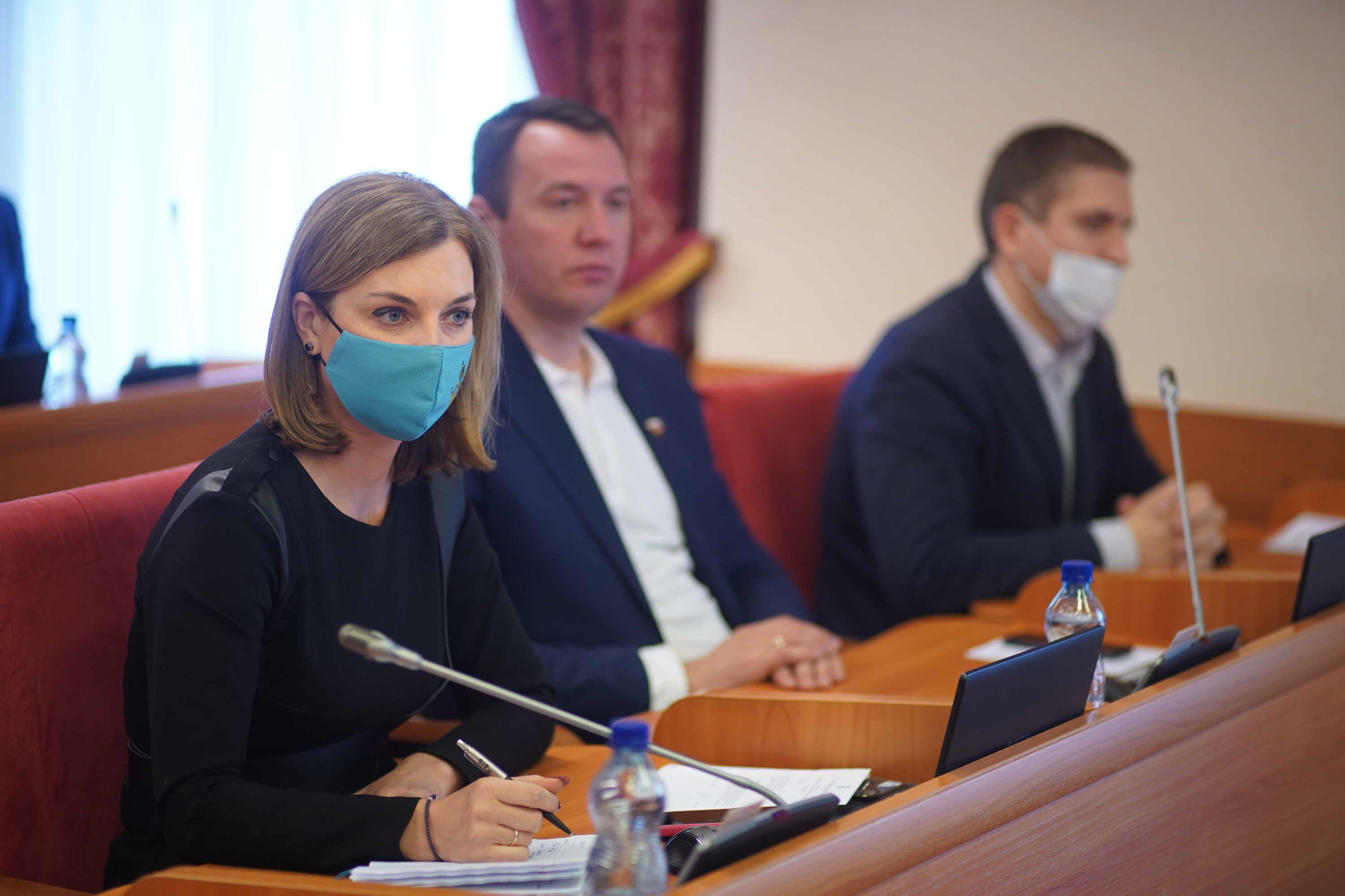 Депутат Ольга Хитрова по совместительству исполняет обязанности секретаря регионального отделения «Единой России» Депутат Ольга Хитрова по совместительству исполняет обязанности секретаря регионального отделения «Единой России»