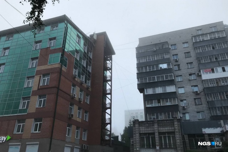 Туман в Тихом центре Новосибирска Туман в Тихом центре Новосибирска