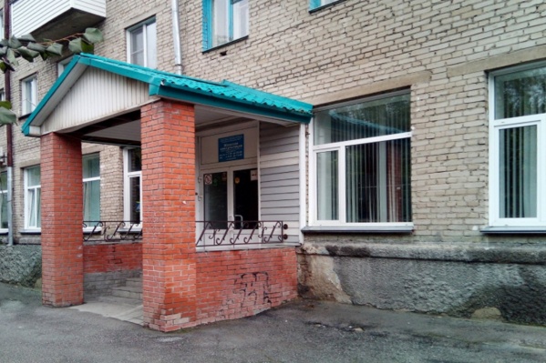 Женская консультация относится к больнице <nobr class="_">№ 3</nobr>, которая во время пандемии работала как ковидный госпиталь — до <nobr class="_">1 апреля</nobr> 2021 года Женская консультация относится к больнице <nobr class="_">№ 3</nobr>, которая во время пандемии работала как ковидный госпиталь — до <nobr class="_">1 апреля</nobr> 2021 года