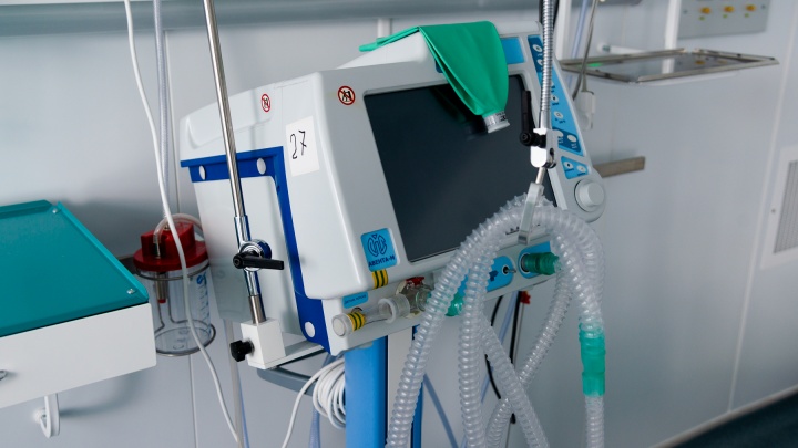 В ковидных госпиталях Югры проверят кислородное оборудование после происшествия в Осетии